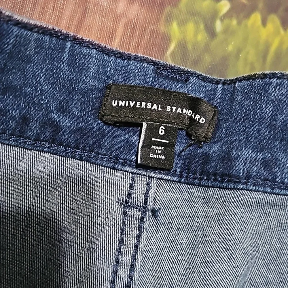 Universal‎ Standard Denim Shorts Size 6 - Picture 2 of 4